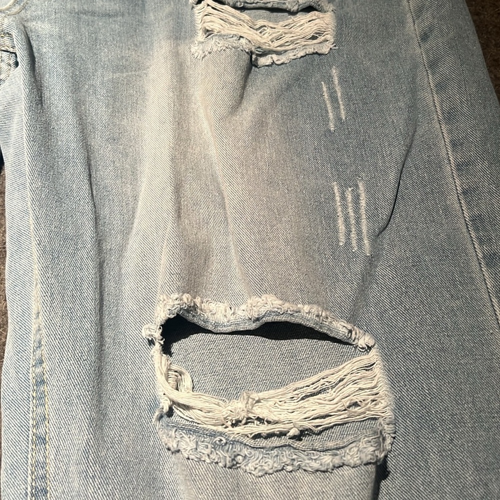 Jeans - Picture 2 of 4
